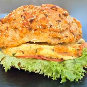 Winzerbrötchen mit Rührei